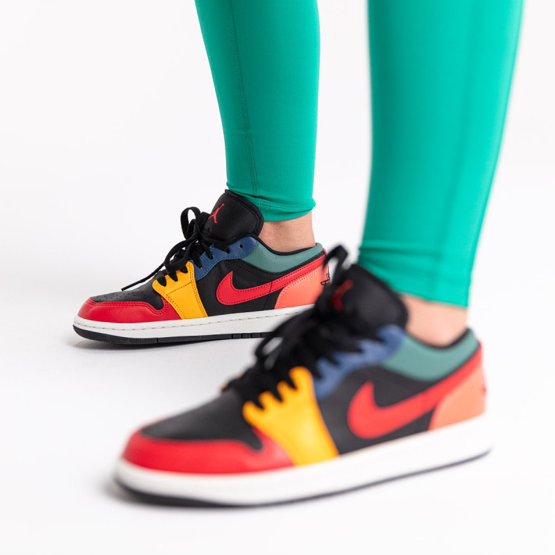 Giay Nike Air Jordan 1 Low SE 'Multicolor' DN3739-060