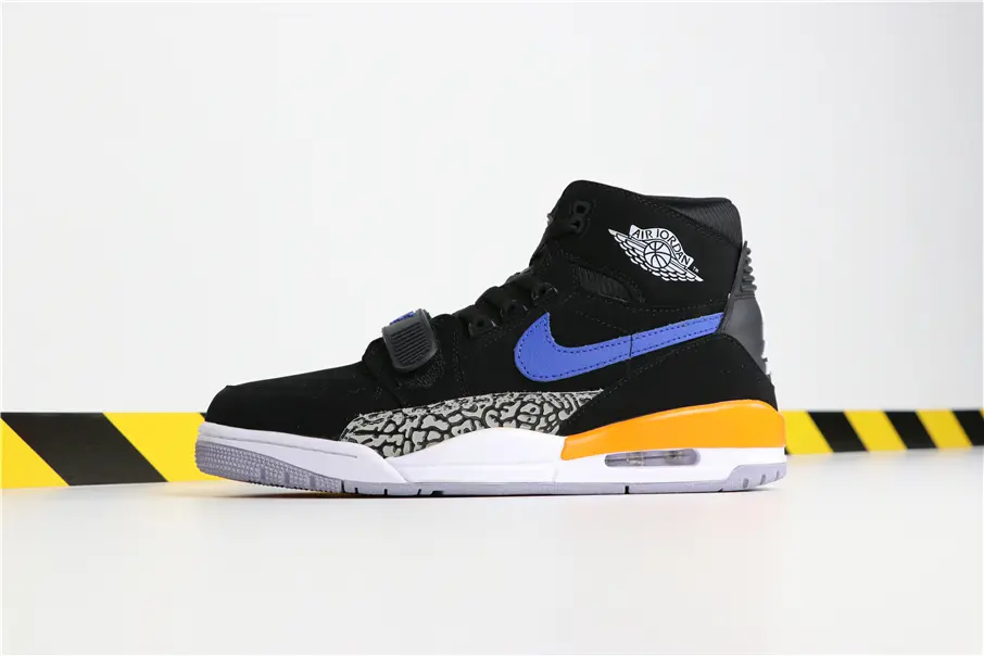 Alternative view of Giày Nike Jordan Legacy 312 'Knicks' AV3922-048