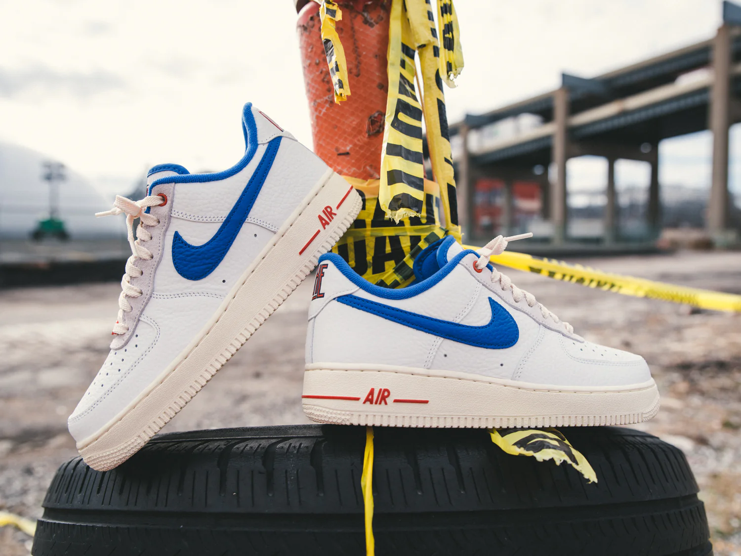 Giay Nike Air Force 1 '07 LX Low 'Command Force' DR0148-100