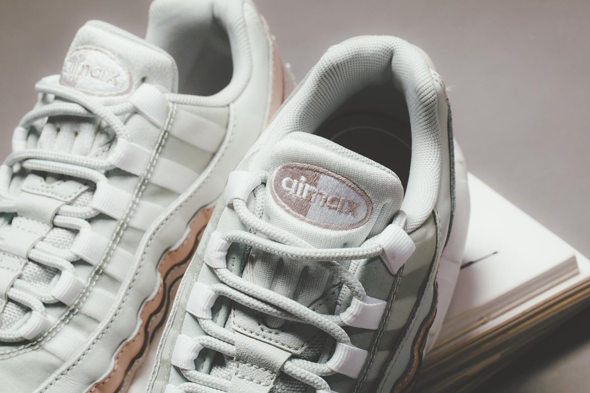 Giày Nike Air Max 95 'Moon Particle' 307960-018 - Ảnh 3