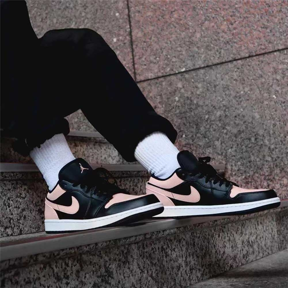 Giày Nike Air Jordan 1 Low GS 'Crimson Tint' 553560-034 - Ảnh 2