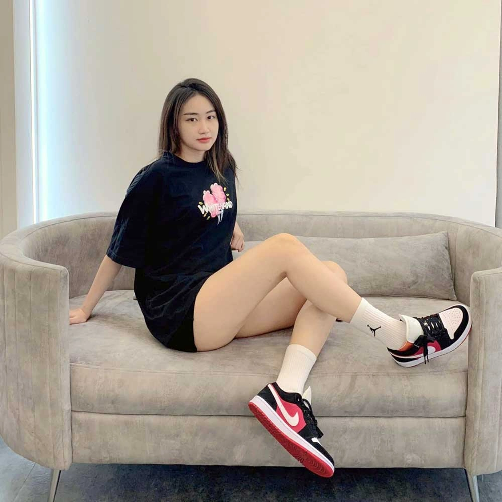 Giày Nike Wmns Air Jordan 1 Low 'Gym Red Black' DC0774-016 - Ảnh 2