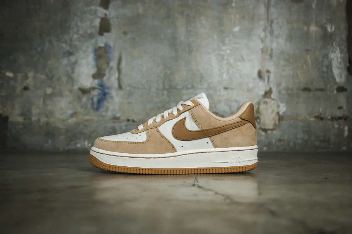 Giay Nike Air Force 1 Low LXX 'Vachetta Tan' DX1193-200