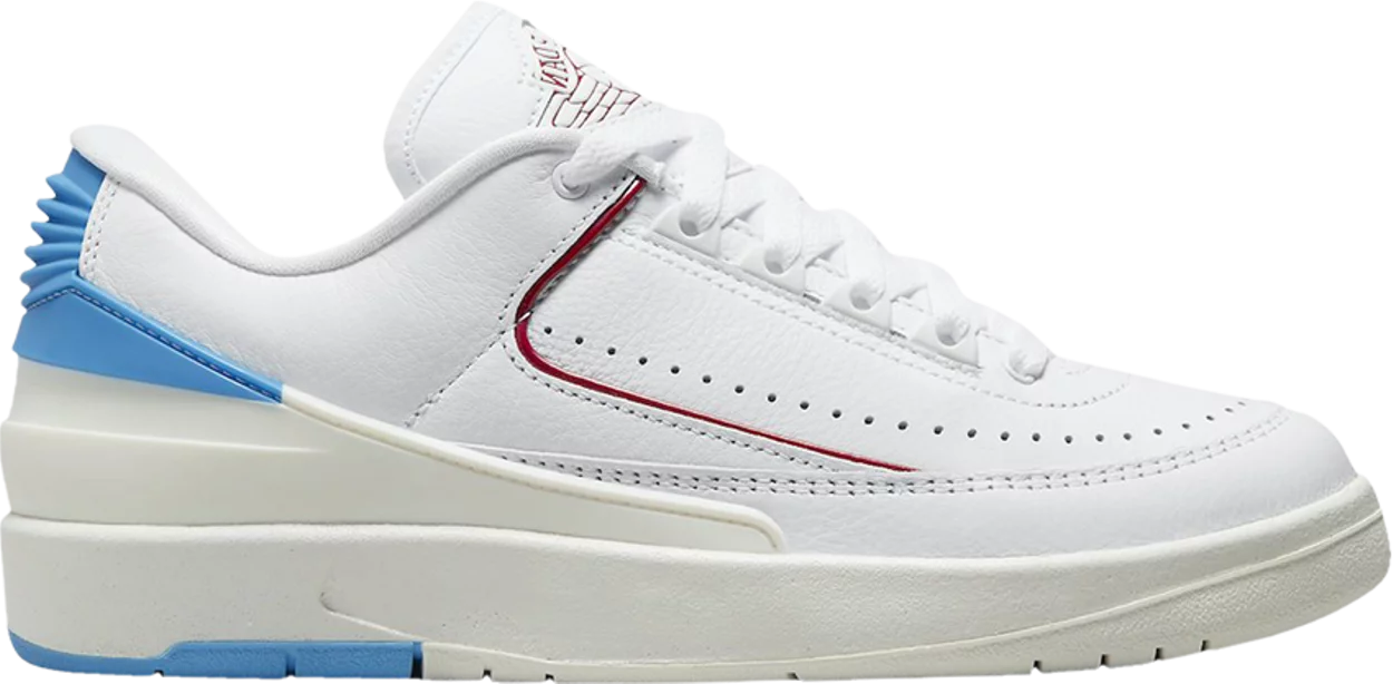 Giay Nike Wmns Air Jordan 2 Retro Low 'UNC to Chicago' DX4401-164