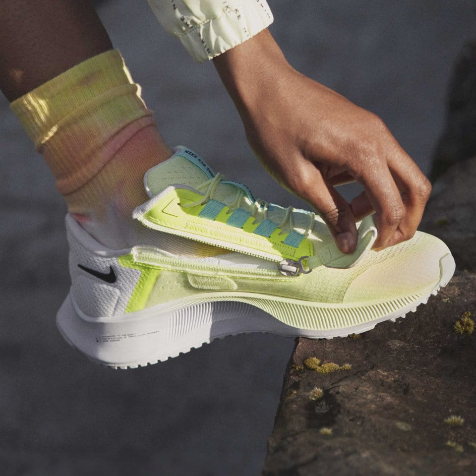 Giay Nike Air Zoom Pegasus 38 FlyEase 'Barely Volt' DA6674-700