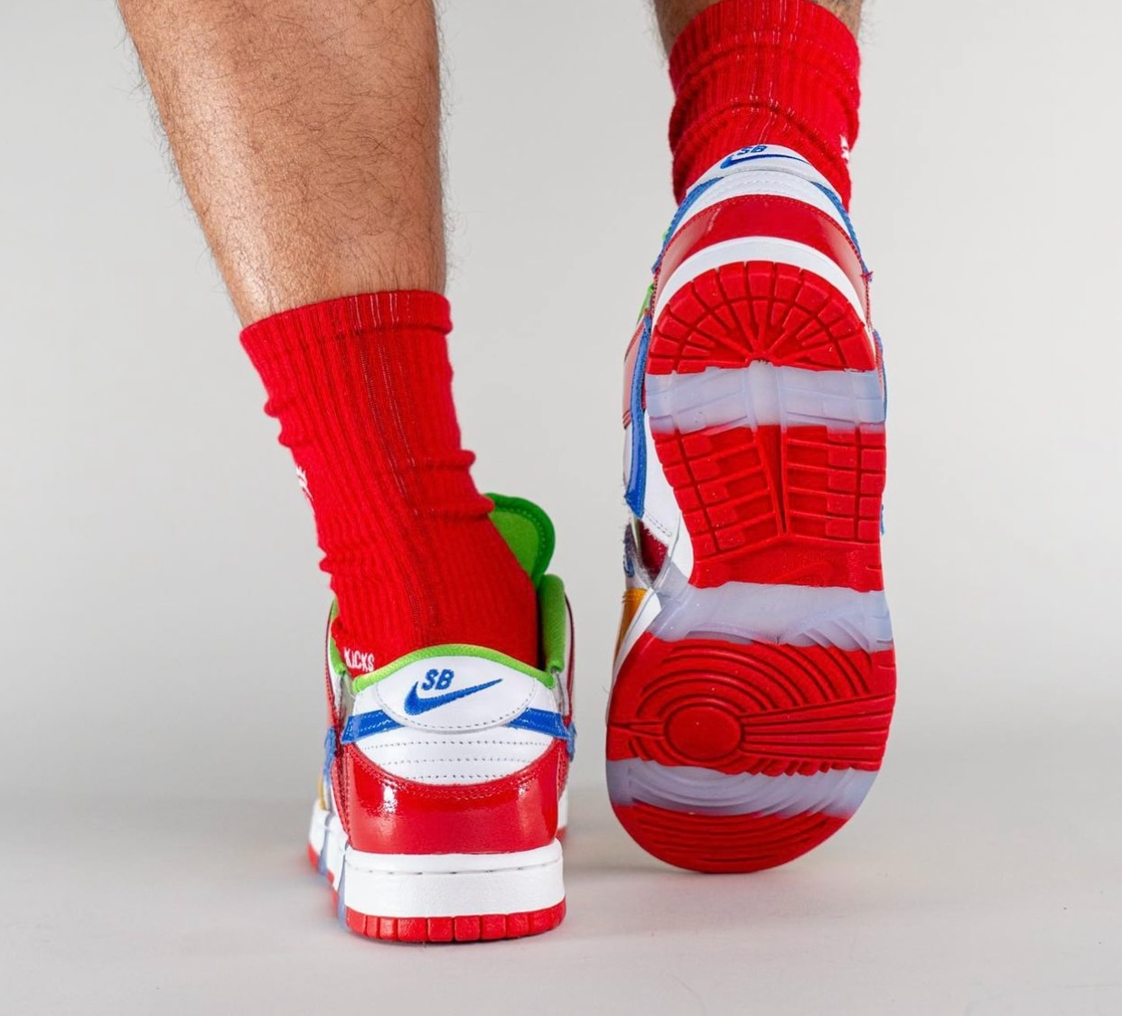 Giay Nike SB Dunk Low 'Sandy Bodecker' FD8777-100