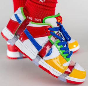 Giay Nike SB Dunk Low 'Sandy Bodecker' FD8777-100