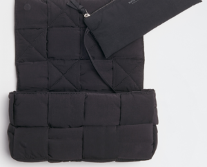 Tui Bottega Veneta Padded Tech Cassette 'Black' 628951VBO818803