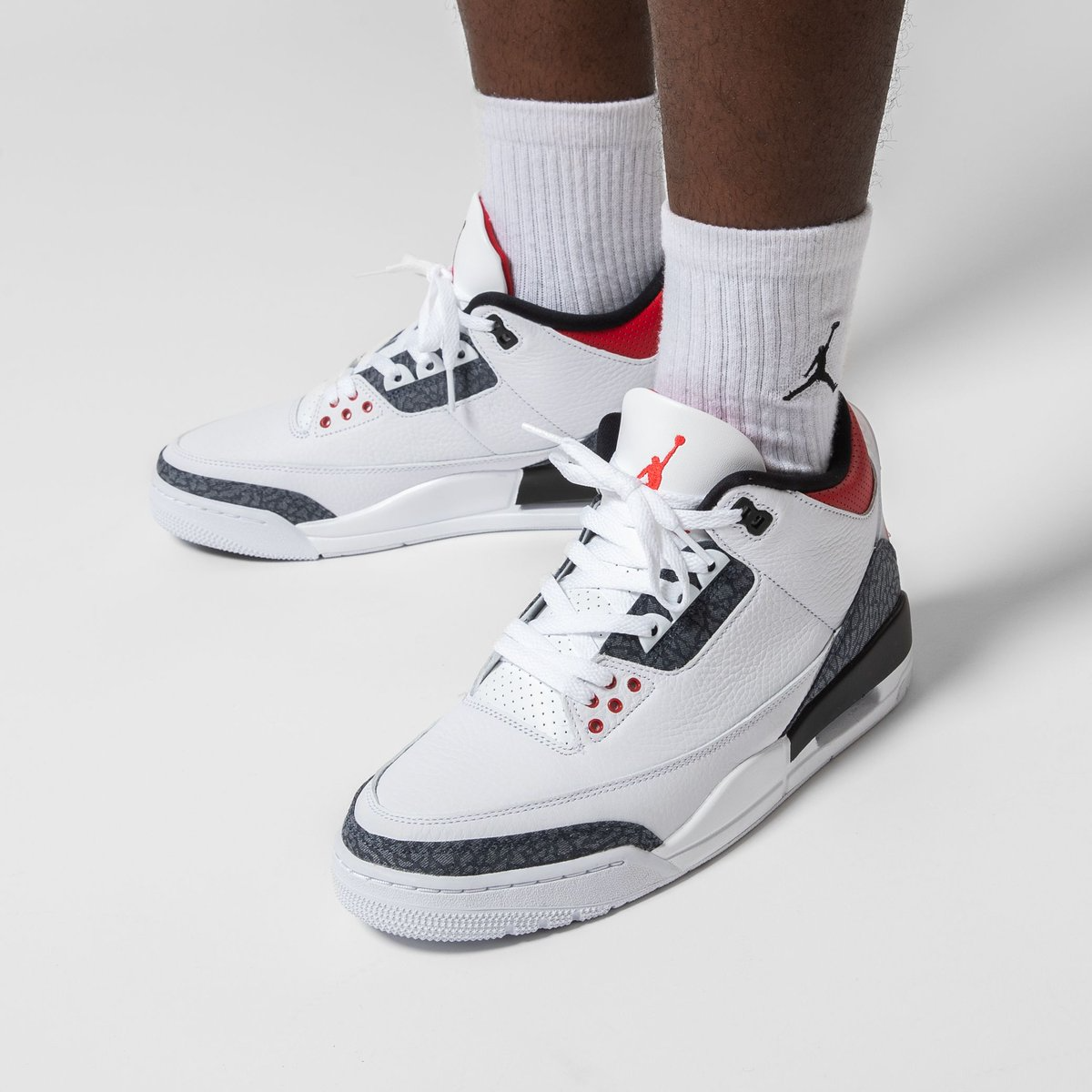 Giày Nike Air Jordan 3 Retro Denim SE GS 'Fire Red' CZ6634-100 - Ảnh 2
