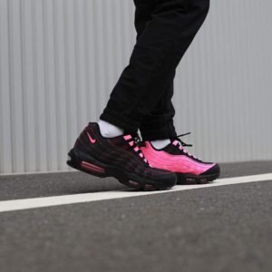 Giay Nike Air Max 95 'Pink Blast' CU1930-066