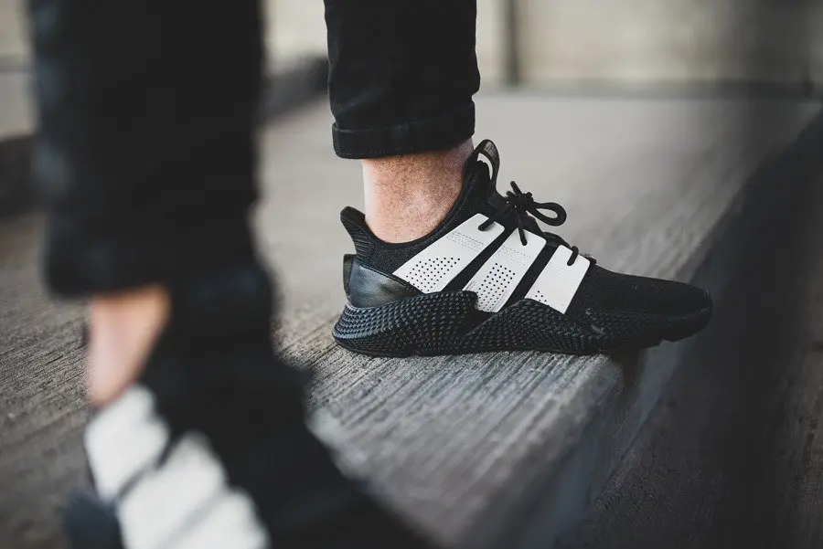 Alternative view of Giày Adidas Prophere Black White B37462