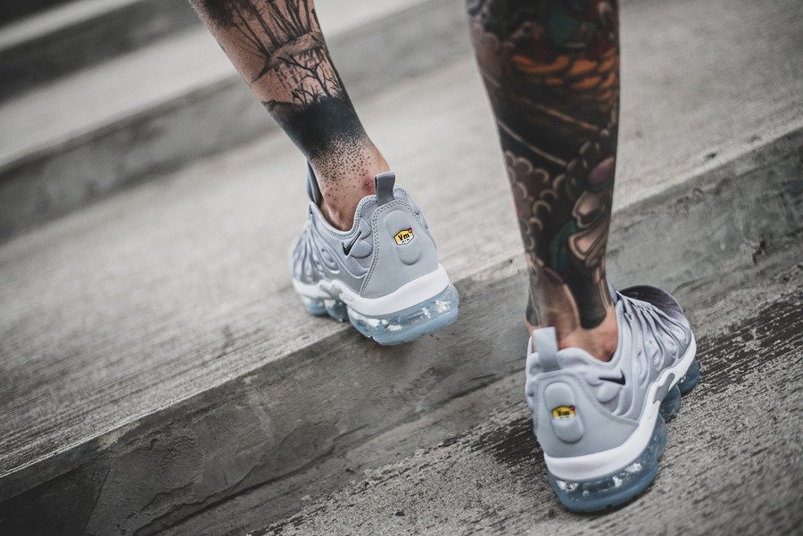 Giày Nike Air VaporMax Plus 'Silver Gradient' 924453-007 - Ảnh 4