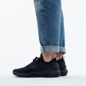 Alternative view of Giày Under Armour HOVR Phantom 2 'Tripple Black' 3023017-004