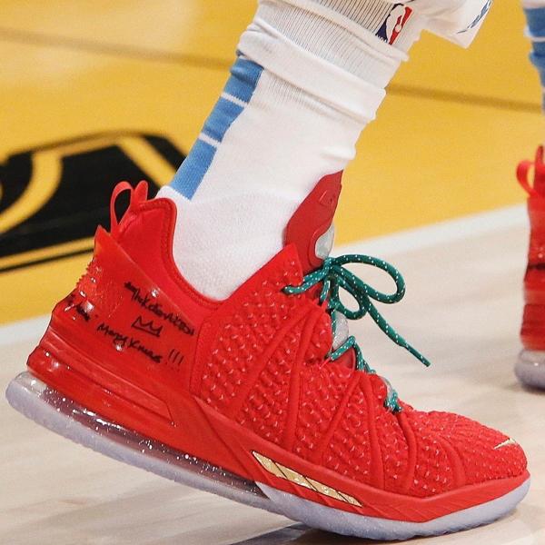 Giày Nike LeBron 18 'X-Mas In LA' DB8148-601 - Ảnh 3