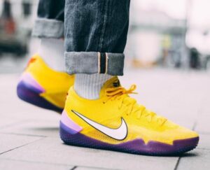 Alternative view of Giày Nike Kobe AD NXT 360 'Yellow Strike' AQ1087-700