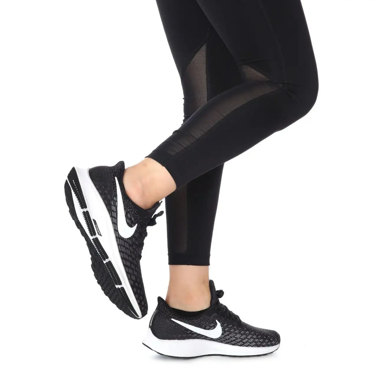 Alternative view of Giày Nike Wmns Air Zoom Pegasus 35 'Black' 942855-001