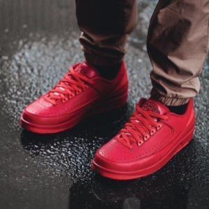 Alternative view of Giày Nike Air Jordan 2 Retro Low 'Gym Red' 832819-606