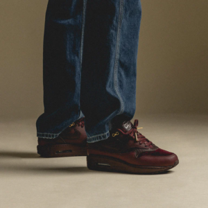 Giay Nike Air Max 1 'Burgundy Crush' DV3888-600