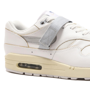 Giay Nike Air Max 1 'Timeless' FJ5472-121