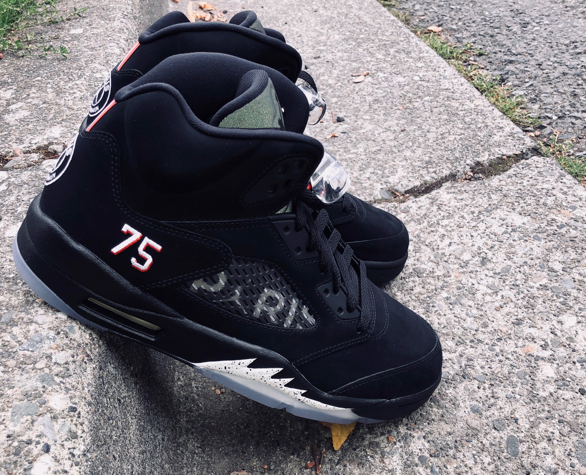 Giày Nike Paris Saint-Germain x Air Jordan 5 Retro 'Paris Saint-Germain' AV9175-001 - Ảnh 4