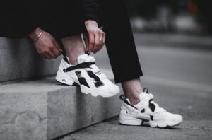 Alternative view of Giày Reebok Instapump Fury 'Overbranded' AR1413