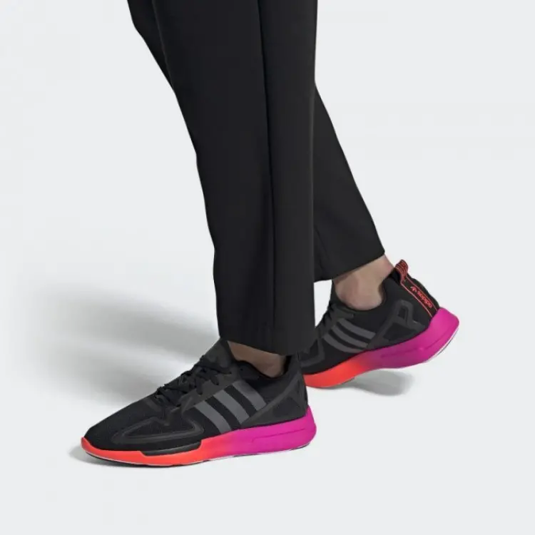 Alternative view of Giày Adidas ZX 2K Flux 'Gradient Sole Core Black' FV9970