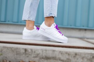 Alternative view of Giày Adidas Superstar Bold Clean Classics Collection 'White Purple' FY0129
