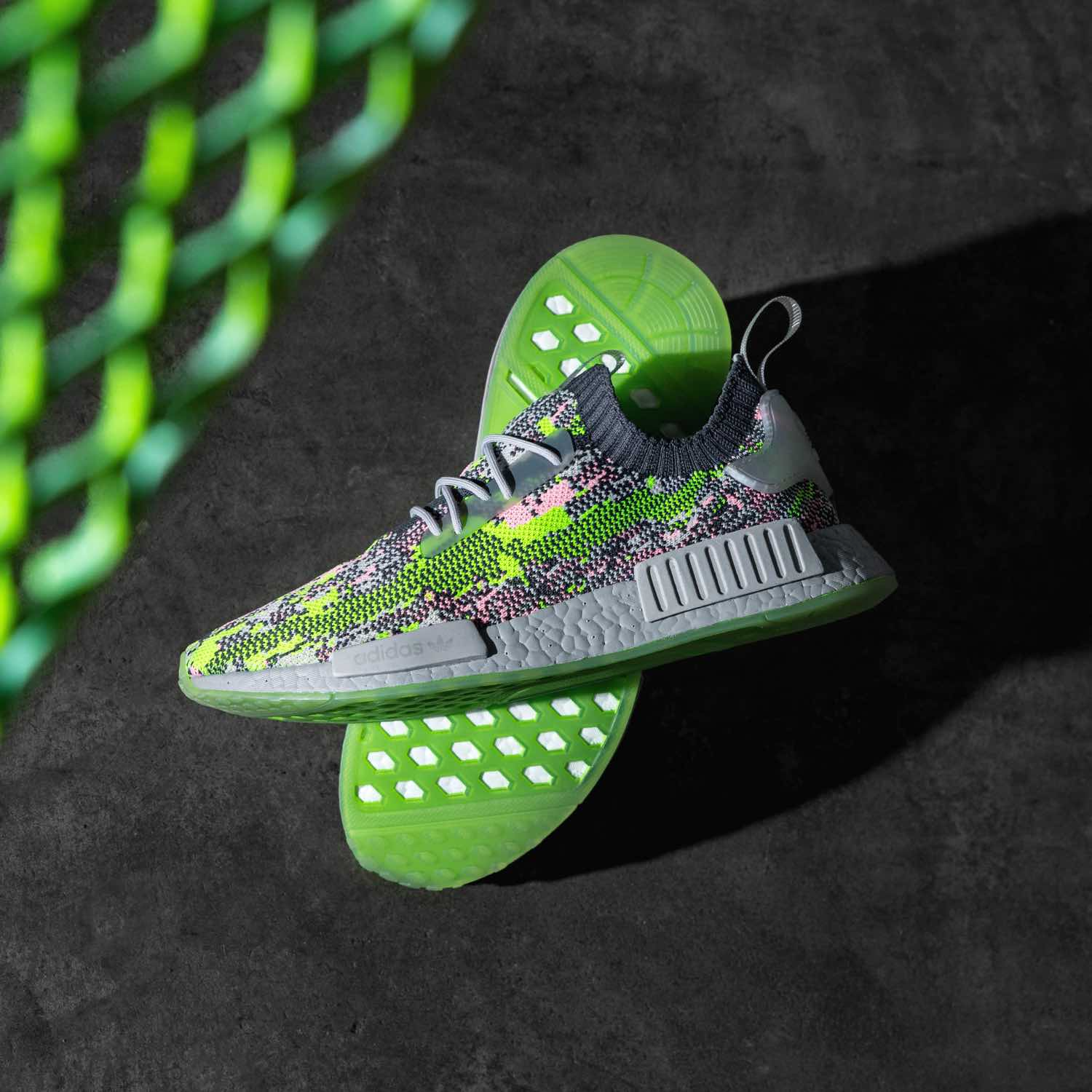 Giày Adidas NMD R1 Primeknit 'Hyper Pop' G57939 - Ảnh 3