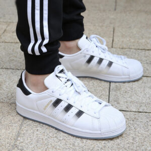 Alternative view of Giày Adidas Superstar 'Trainers White Black' EG9289