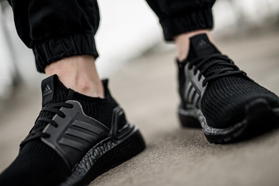 Giày Adidas Wmns UltraBoost 19 'Triple Black' EF1345 - Ảnh 4