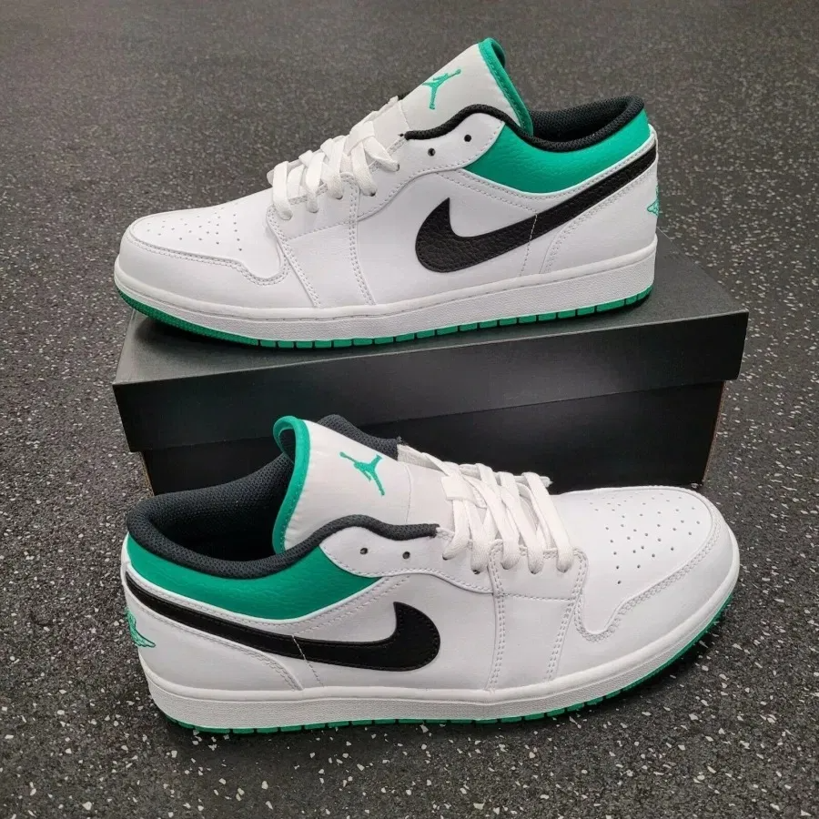 Giày Nike Air Jordan 1 Low GS 'White Lucky Green' 553560-129 - Ảnh 7