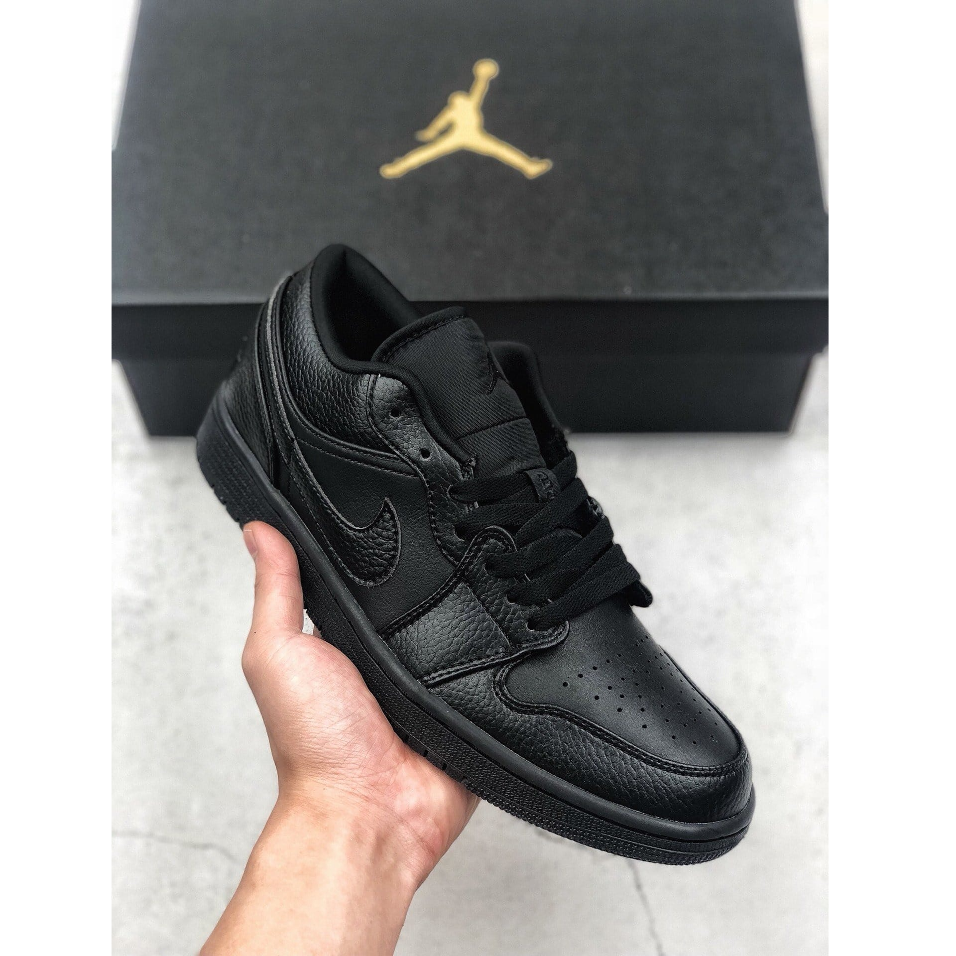 Giày Nike Air Jordan 1 Low 'Triple Black' 553558-091 - Ảnh 4