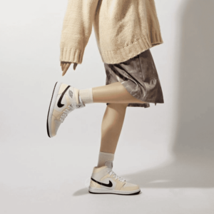 Alternative view of Giày Nike Wmns Air Jordan 1 Mid 'Coconut Milk' BQ6472-121