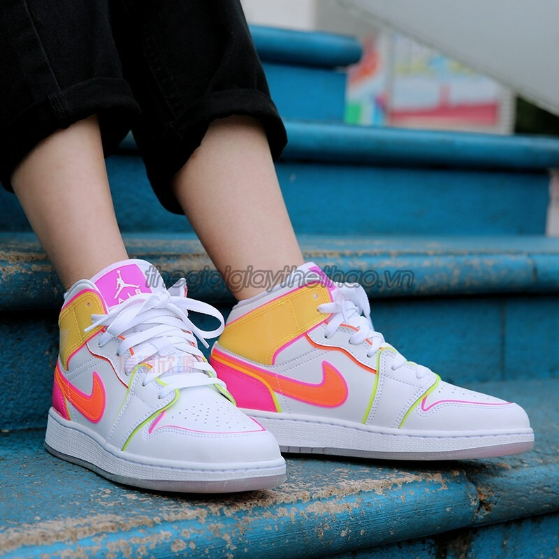 Giày Nike Air Jordan 1 Mid SE GS 'Edge Glow' CV4611-100 - Ảnh 6