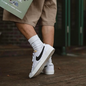 Alternative view of Giày Nike Blazer Low '77 Vintage 'White Black' DA6364-101