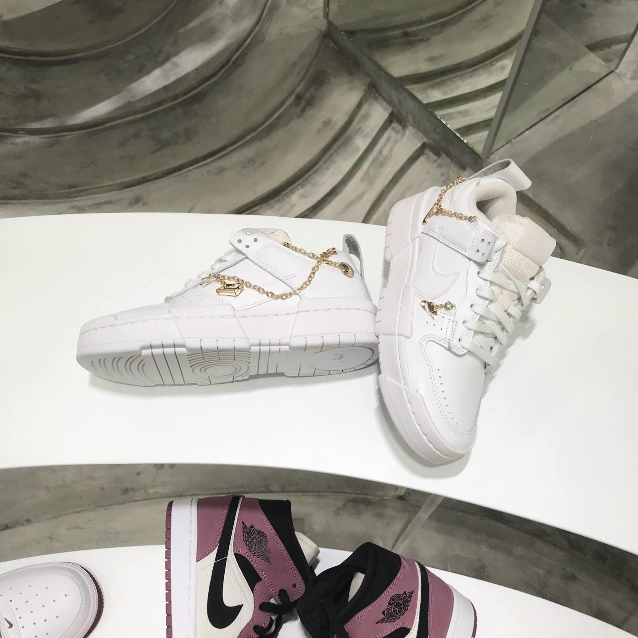 Giày Nike Wmns Dunk Low Disrupt 'Lucky Charms' DO5219-111 - Ảnh 5