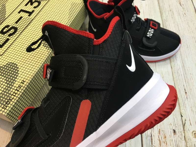 Giày Nike LeBron Soldier 13 'Bred' AR4225-003 - Ảnh 4