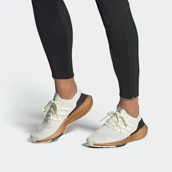 Giay Adidas UltraBoost 22 Made With Nature 'White Tint' HP9183
