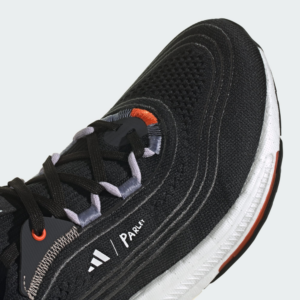 Giay Adidas Ultraboost Light 'Black White' GY9358