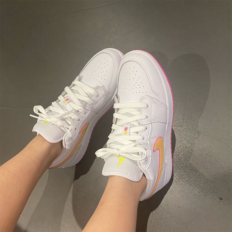 Giày Nike Air Jordan 1 Low GS 'Edge Glow' CV4610-100 - Ảnh 2