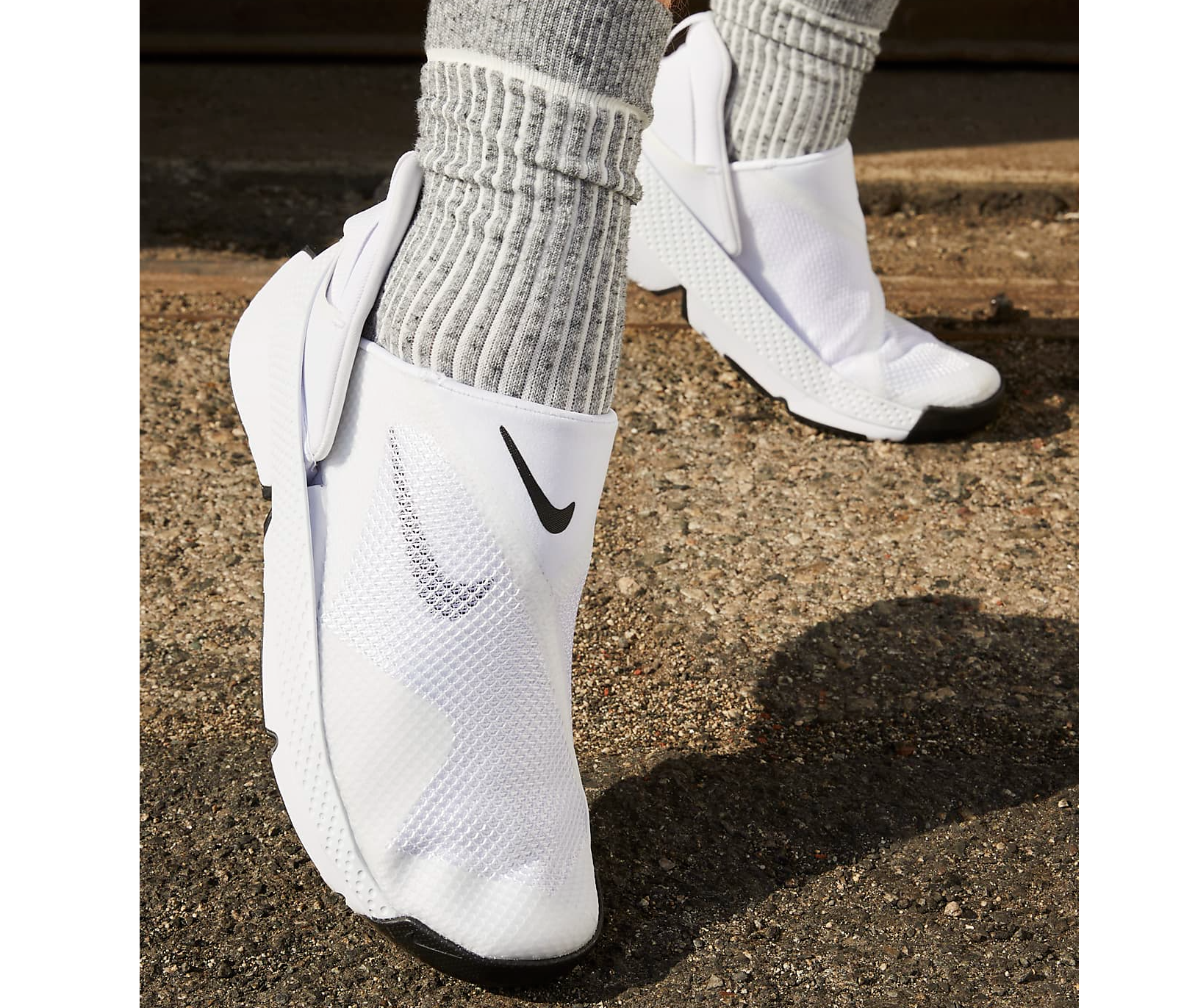 Giay Nike Go FlyEase 'White' DR5540-102