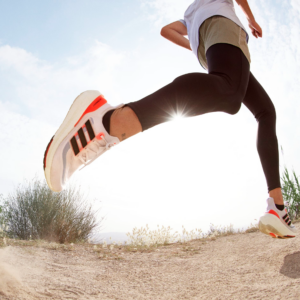 Giay Adidas Ultra Boost Light 'White Black Solar Red' HQ6351