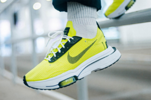 Alternative view of Giày Nike Air Zoom Type 'Volt' CV2220-700
