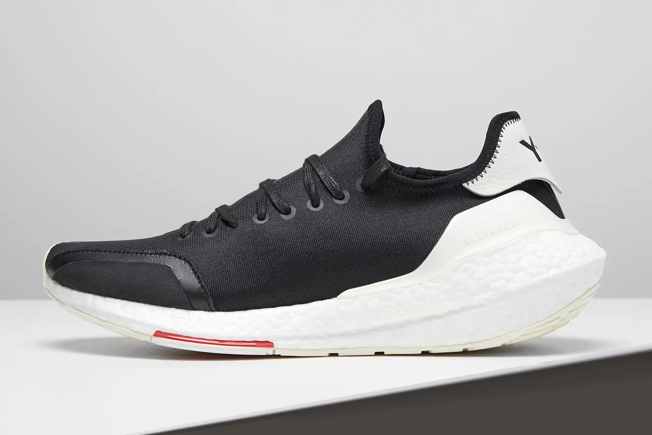 Alternative view of Giày Adidas Y-3 UltraBoost 21 'Black White' H67476