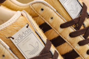 Giay Adidas Atmos x Superstar 'Hachiko' GW3471