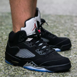 Alternative view of Giày Nike Air Jordan 5 OG 'Metallic' 2016 845035-003