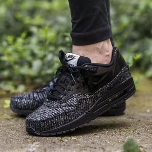 Alternative view of Giày Nike Wmns Air Max 1 VT QS 'New Years Eve Pack' 615868-002