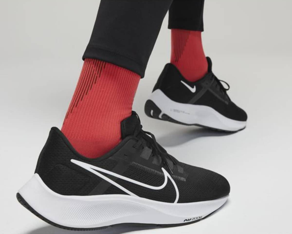 Giày Nike Air Zoom Pegasus 38 'Black White' CZ1815-002 - Ảnh 5