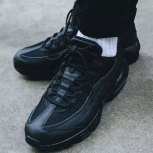 Alternative view of Giày Nike Air Max 95 'Essential Triple Black' CI3705-001