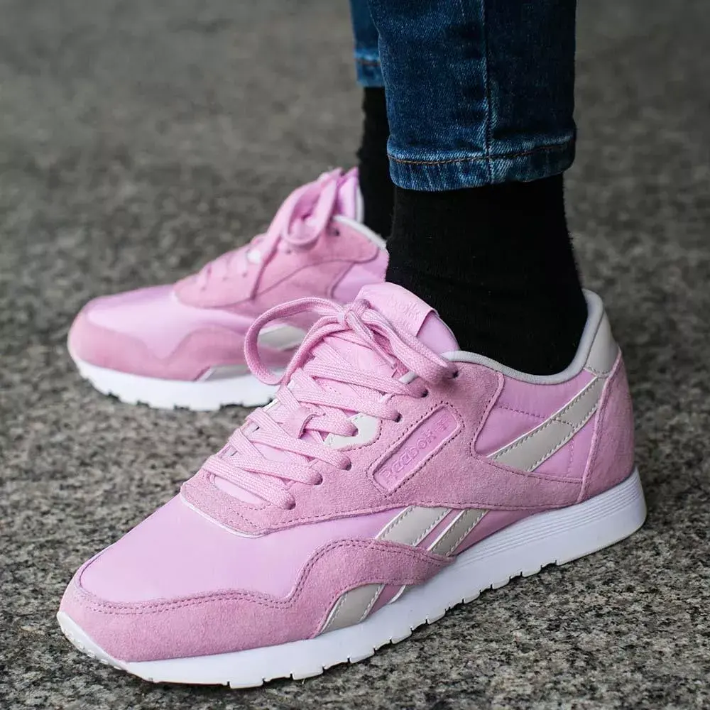 Alternative view of Giày Reebok FACE x Classic Nylon Pink BD2683